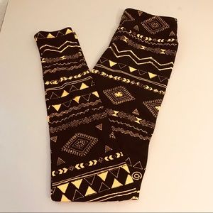 Lularoe leggings black w/yellow tribal print